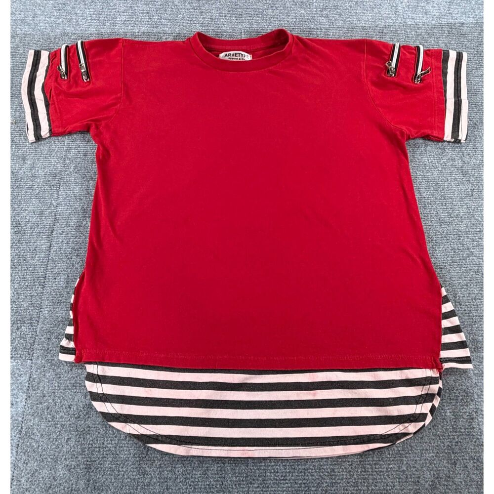 Arketype Red Short Sleeve Top Striped Trim Accent Shoulder Zipper Details Size M
